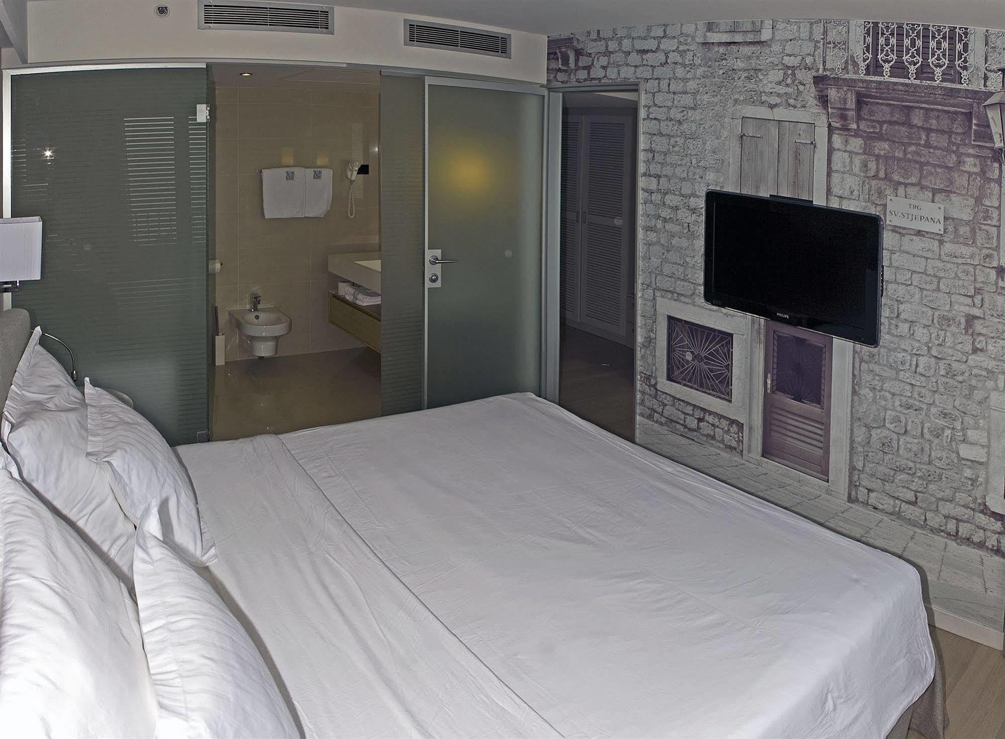 Hotel Osejava มาคาร์สกา ภายนอก รูปภาพ